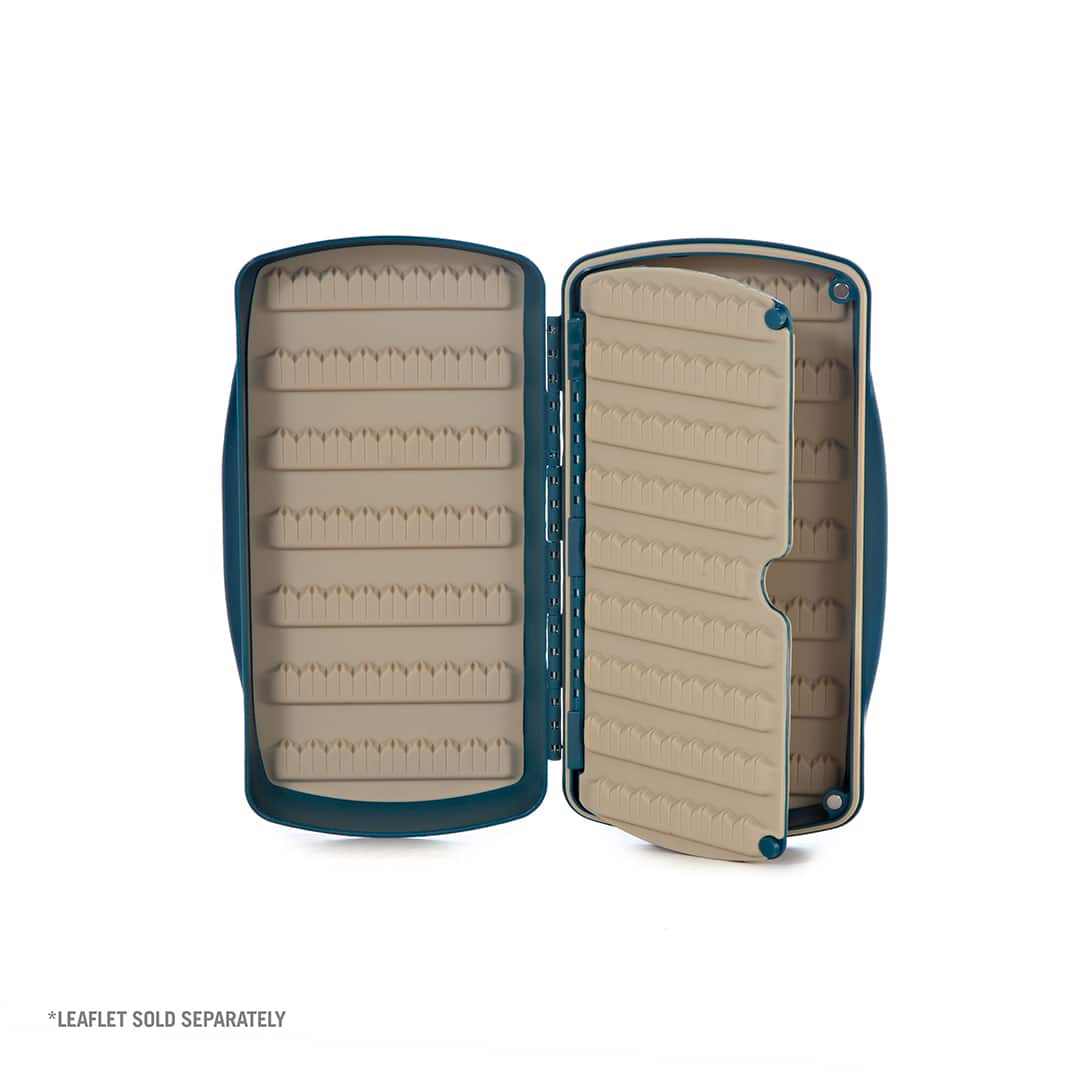 816332014338 Fishpond Tacky Pescador Large Waterproof Fly Box Baja Blue Empty Open With Extra Leaf Insert