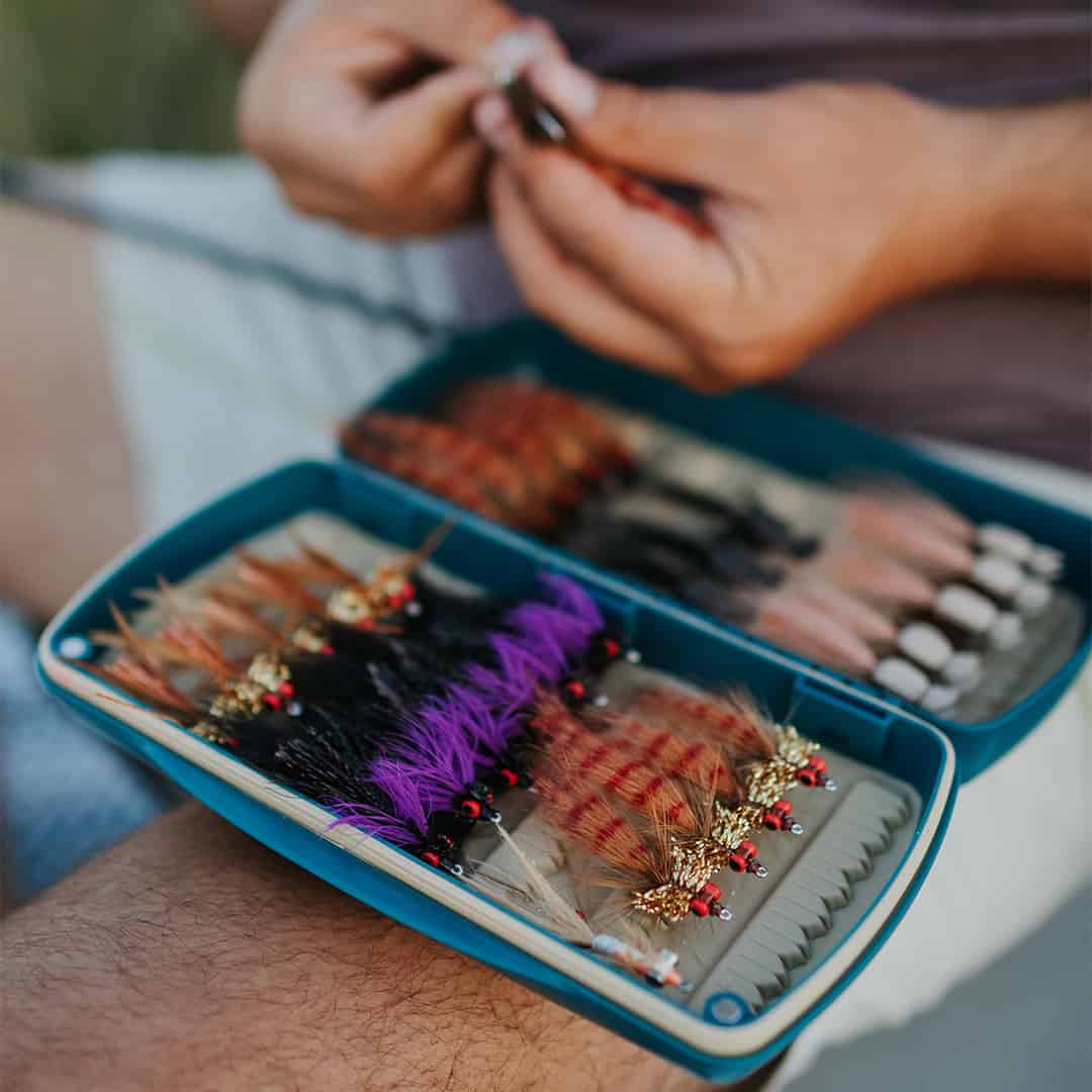 816332014338 Fishpond Tacky Pescador Large Waterproof Fly Box Baja Blue Open With Saltwater Flies Fishing Closeup