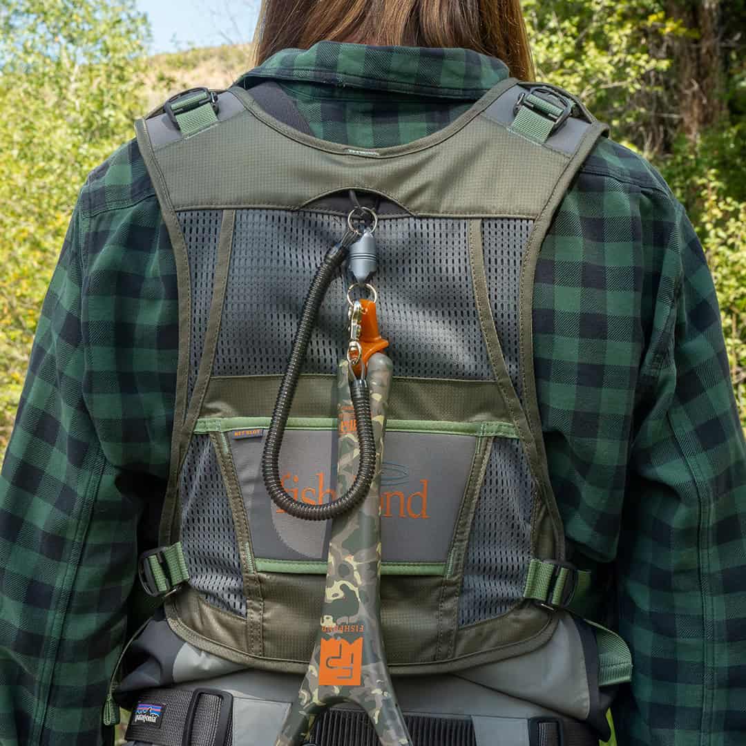 816332016790 Fishpond FlyLite Women's Fly Fishing Vest Net Slot Detail