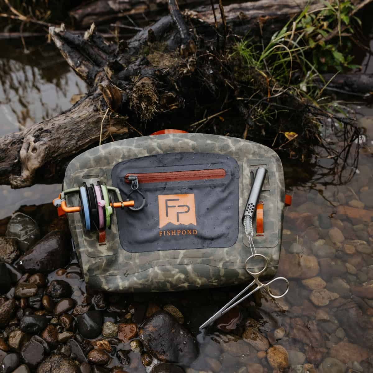 TSL-ESC 816332016318 Fishpond Thunderhead Submersible Lumbar Fully Waterproof Fishing Waist Pack Eco Shadowcast Camo Newstream Model New 2024 On Bank Fishing