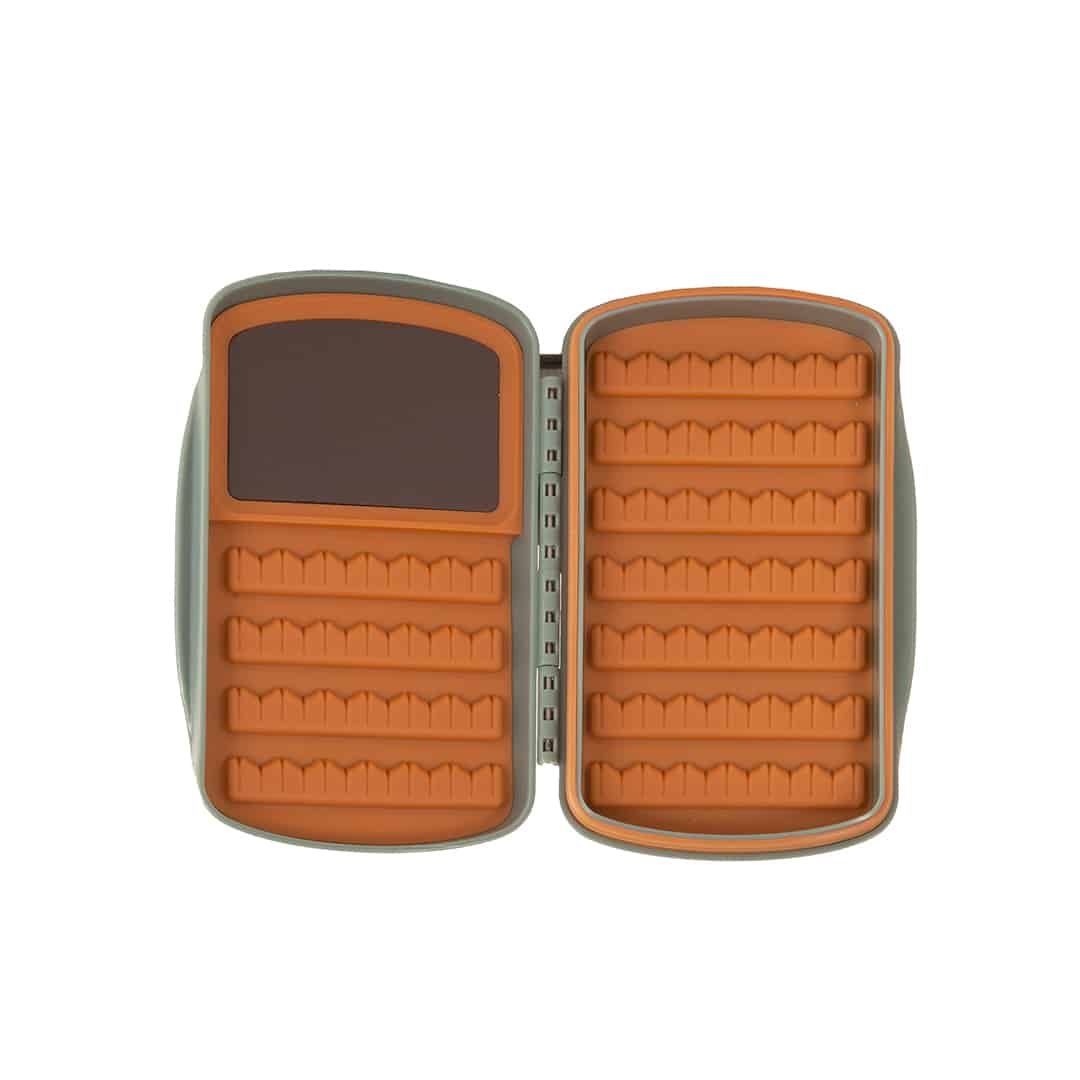 816332015632B135 TPFB-MP S SG Fishpond Tacky Pescador Waterproof Fly Box Small With MagPad Smoke Grey No Flies