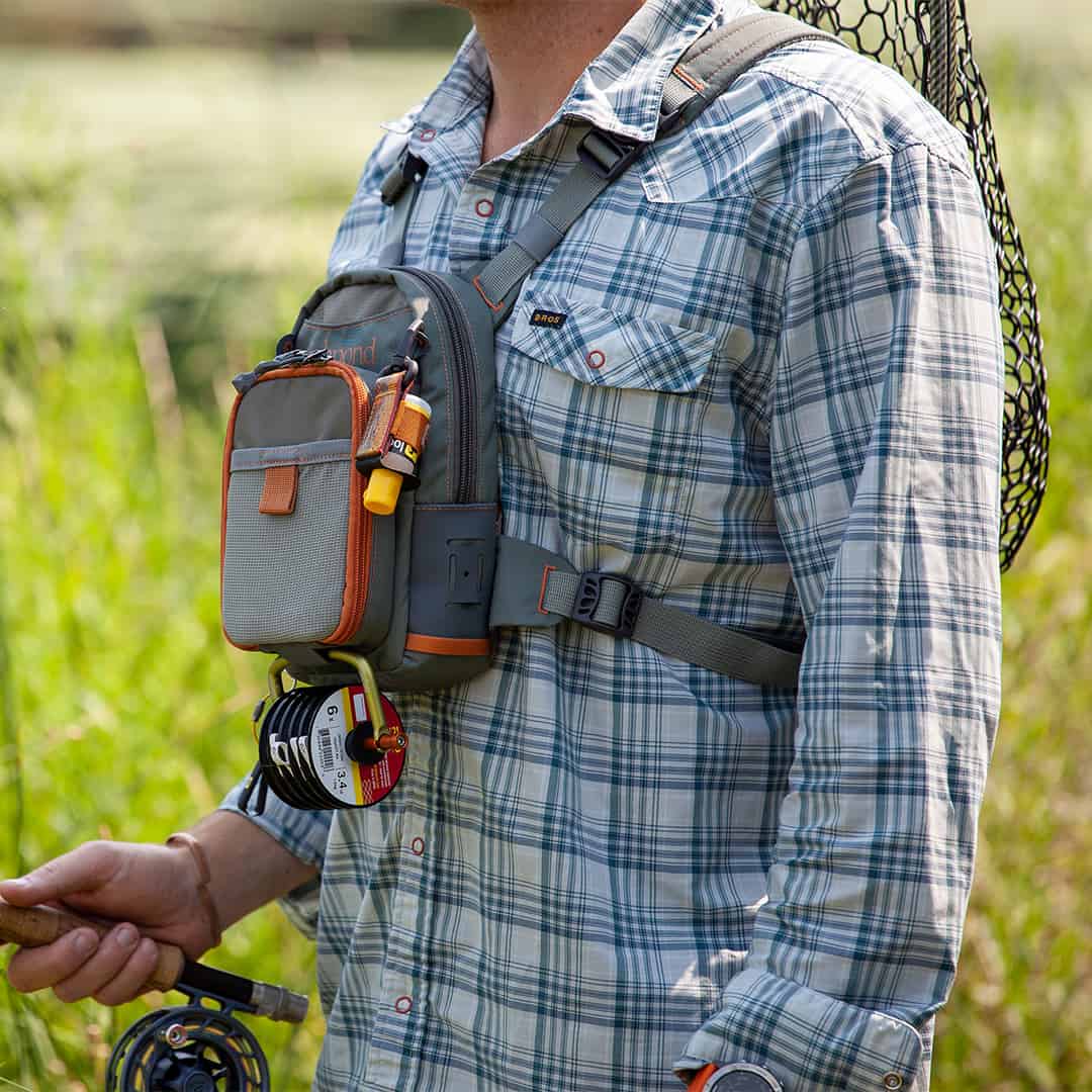 CCCPK 816332014772 Fishpond Canyon Creek Fly Fishing Chest Pack Closed Detail