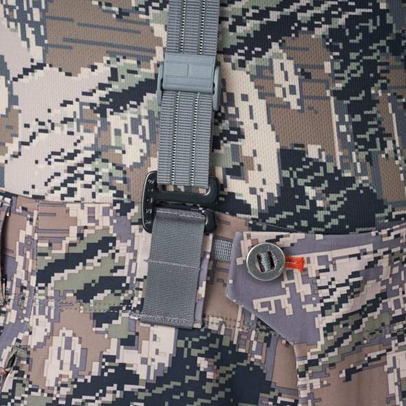 Mountain Pant Optifade Open Country Suspender Detail