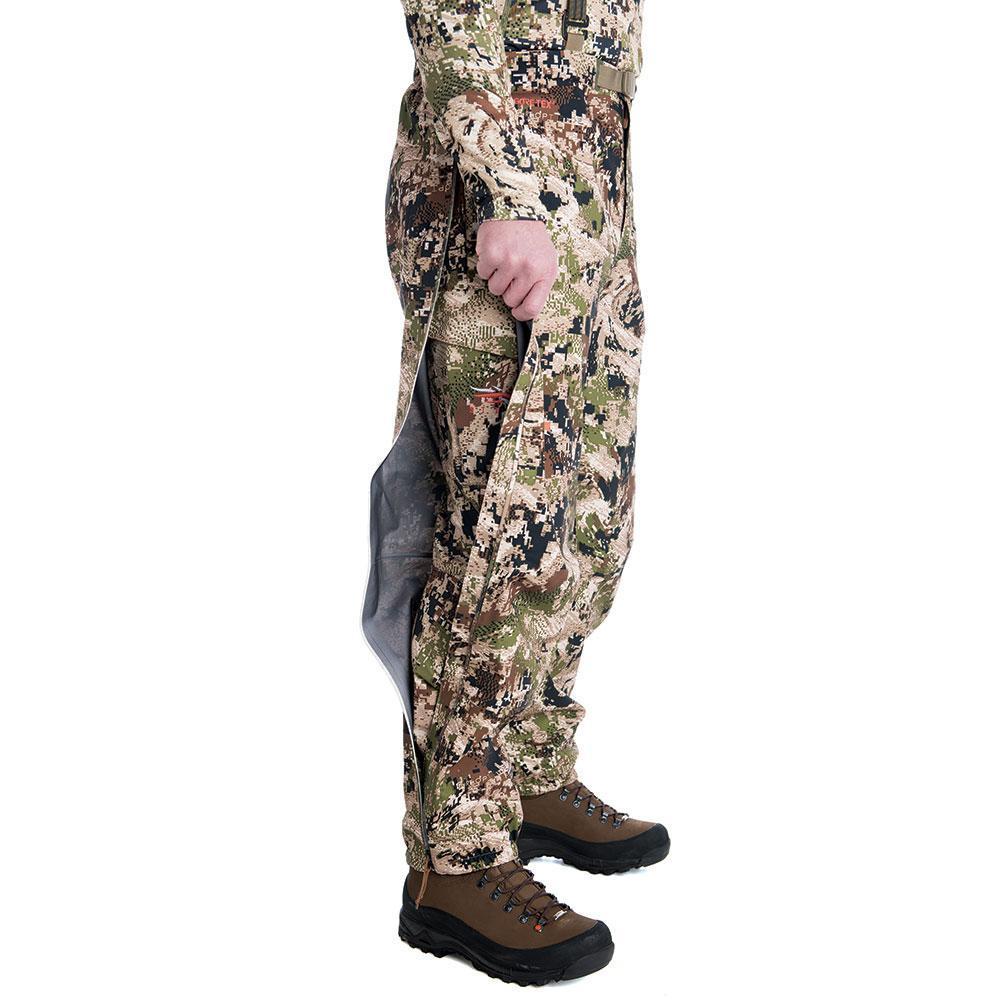 SITKA Gear Cloudburst Rain Jacket Optifade Subalpine Full Length Leg Zipper Partially Closed Detail