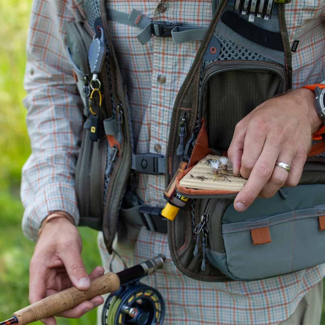 SPMV 816332014789 Fishpond Sagebrush Pro Best Lightweight Fly Fishing Vest Fold Down Fly Bench