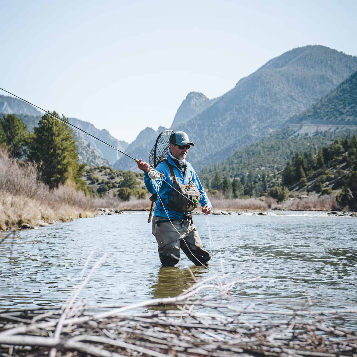 Umpqua ZS2 Overlook 500 Chest Fishing Pack Kit Back With Net On River Colorado