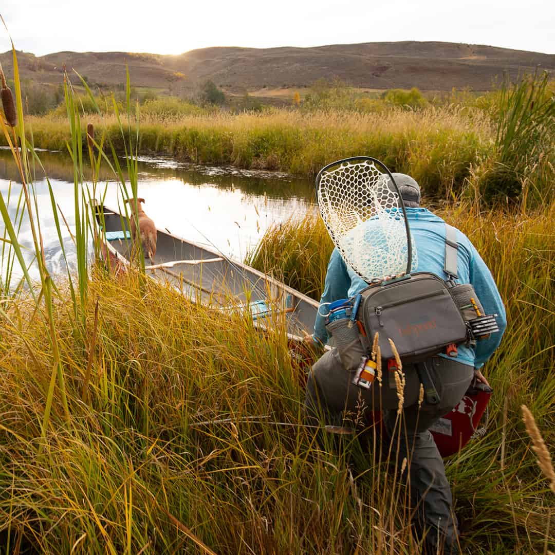 WPGP 816332014949 Fishpond Waterdance Pro Guide Sized Waist Fly Fishing Pack Driftwood Pushing Canoe