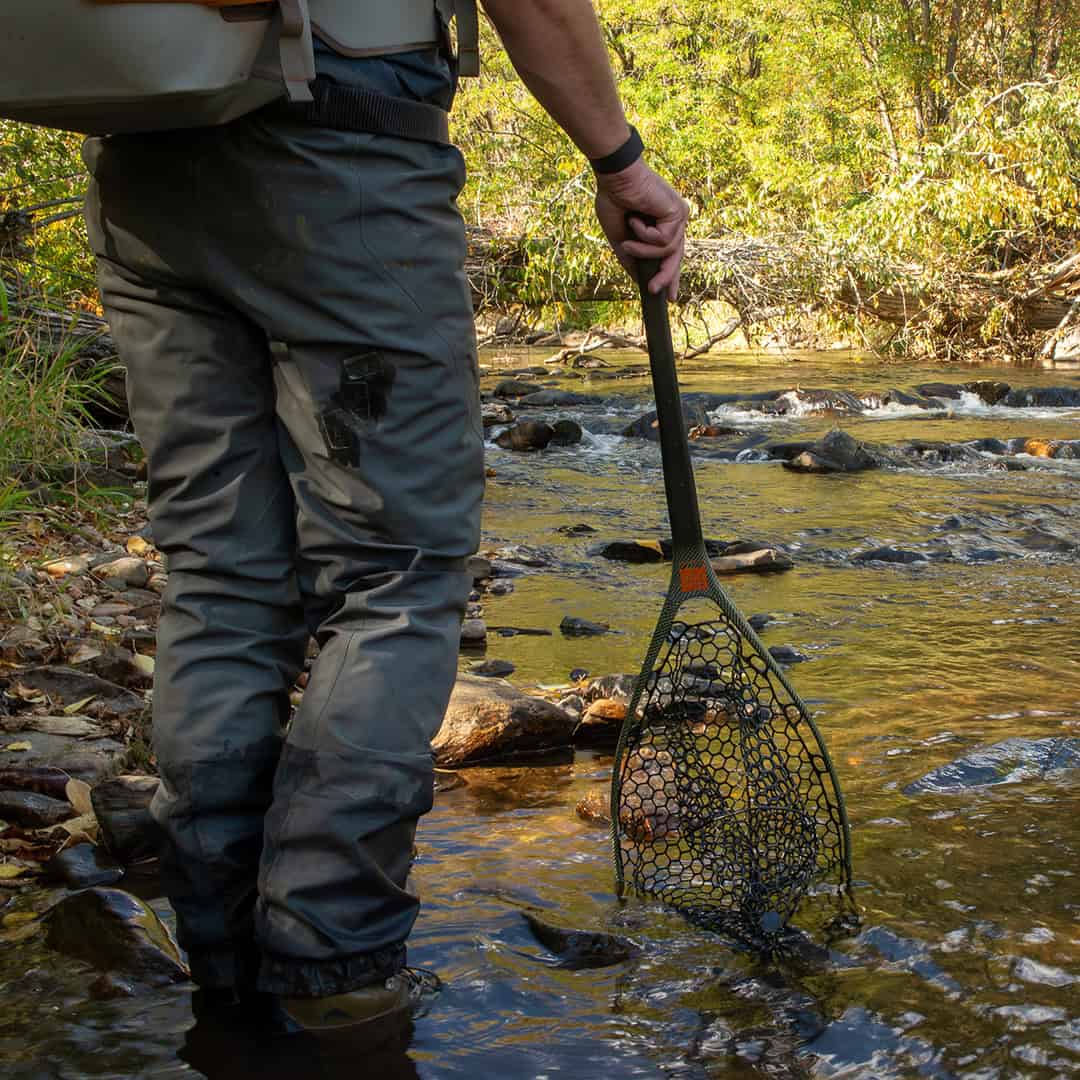 816332016813 Fishpond Nomad Middle Fork Fishing Net River Armor Standing In River