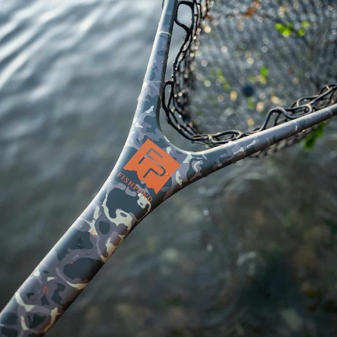 816332016820 Fishpond Nomad Middle Fork Fishing Net Shadowcast Camo Finish Detail