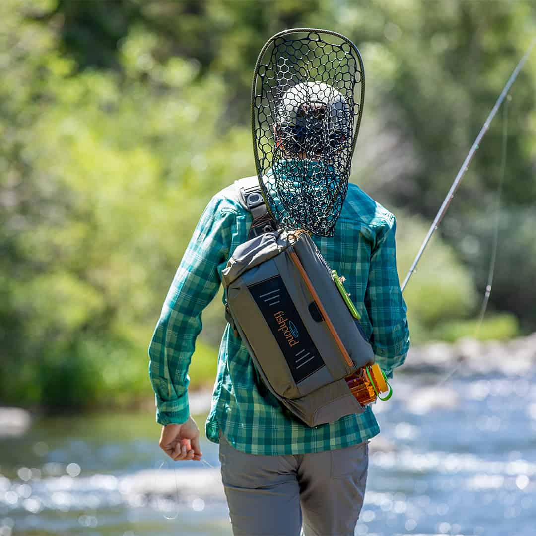 FHSP-G 816332012938 Fishpond Flathead Ambidextrous Fly Fishing Sling Pack Walking in River