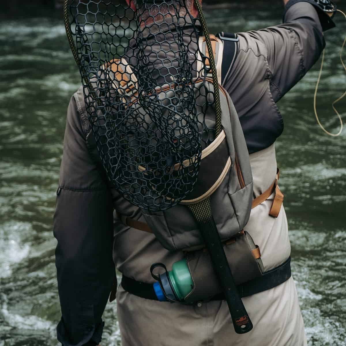 Umpqua ZS2 Overlook 500 Chest Fishing Pack Kit On River Riley Water Bottle Holder