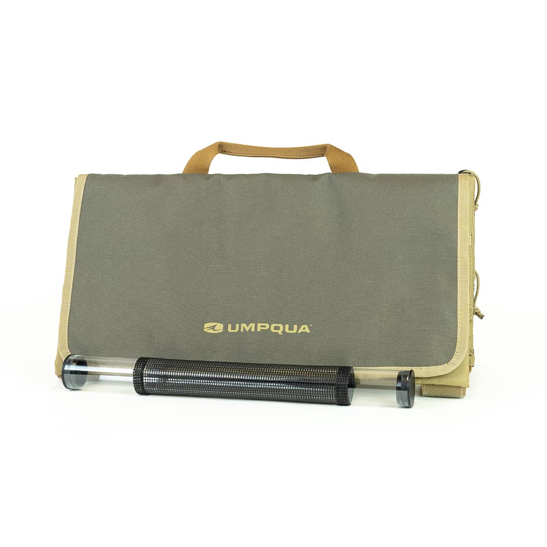 umpqua zs2 traveler fly tying material and tool travel and organization bag olive Tying Kit Tool Station flap down