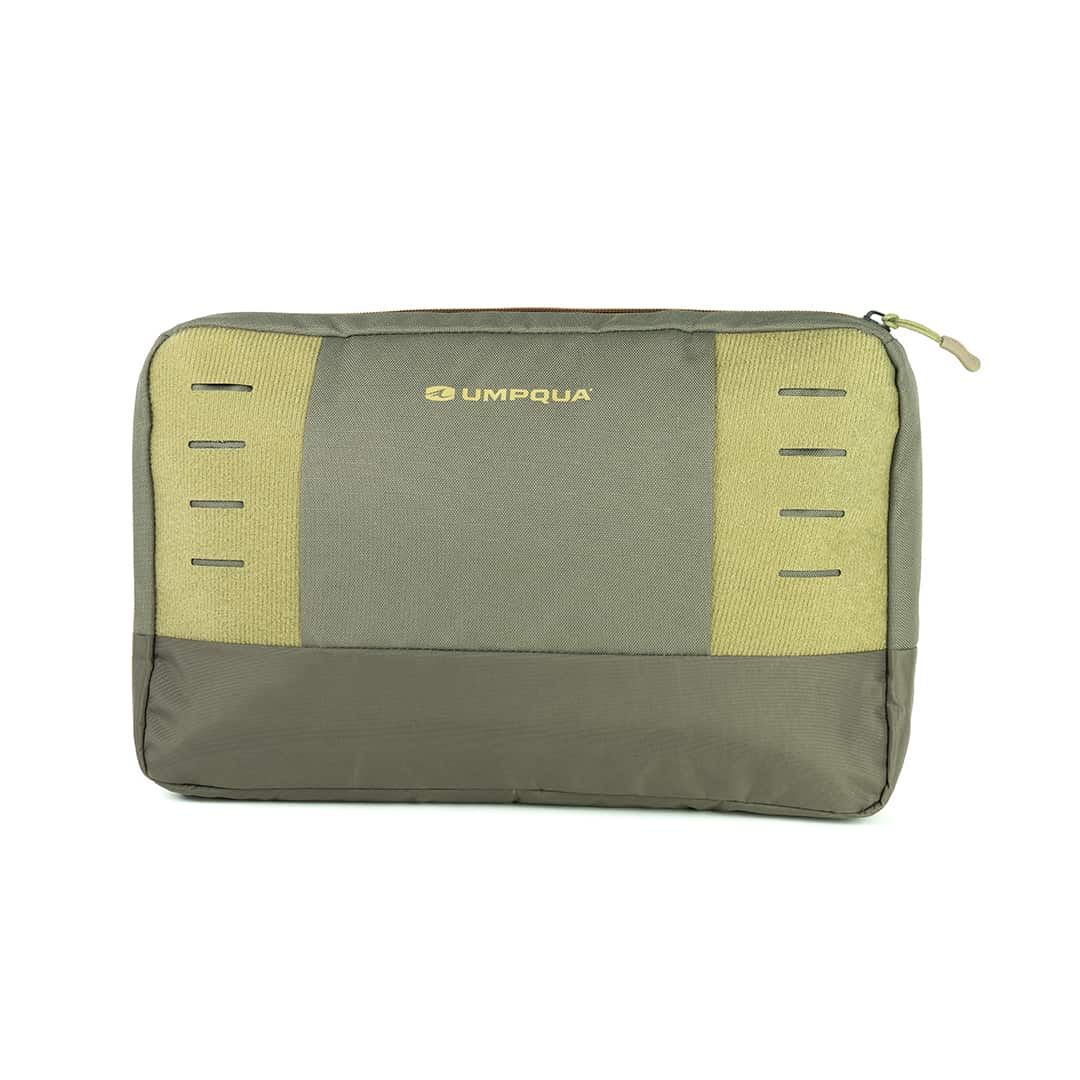 umpqua zs2 traveler fly tying material and tool travel and organization bag olive